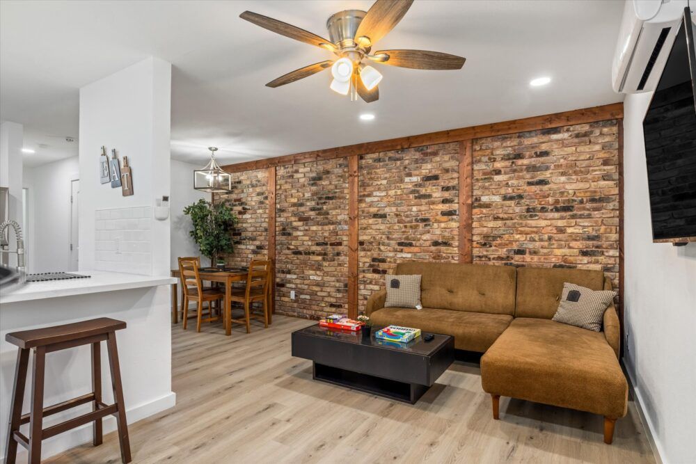 Perfectly designed to accommodate all your family and friends comfortably.