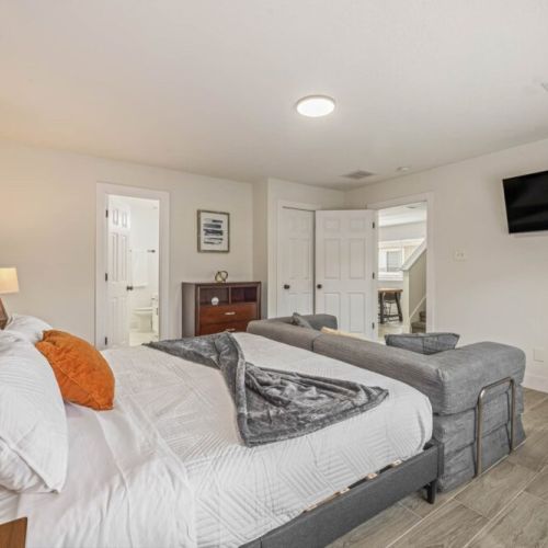 Full sofa bed included!