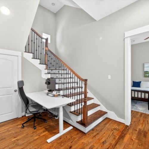 Switch effortlessly between work and play with a workstation complete with a monitor, 2 headsets, and an Xbox One. Plus, we included an ergonomic chair.