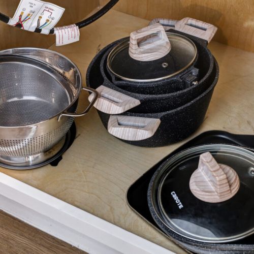 Kitchen is fully equipped so that you can feel like home for long stays.