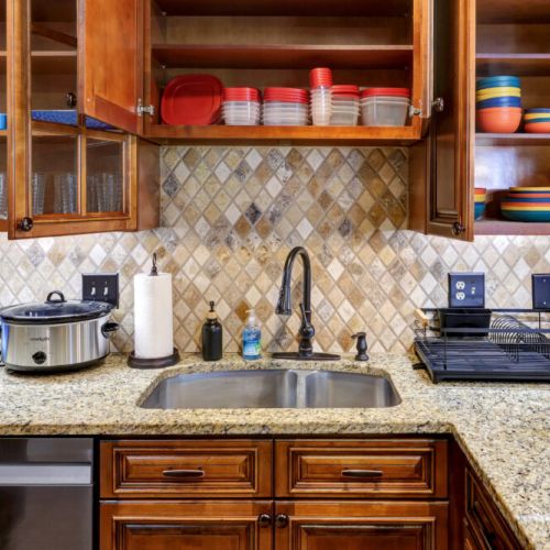 Kitchen is fully equipped so that you can feel like home for long stays.
