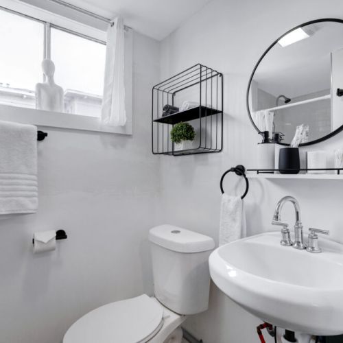 Bathroom  is fully stocked with all you need.