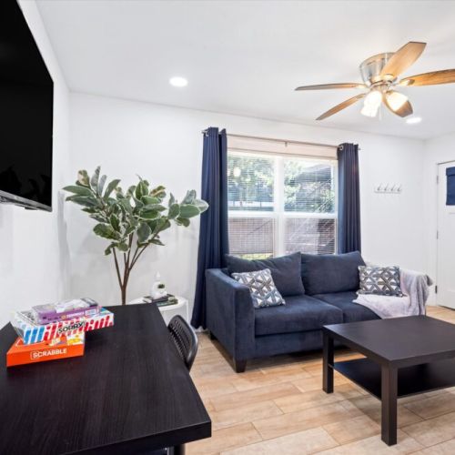 Do you need to finish some work? No problem, we got you covered! We have a desk + chair