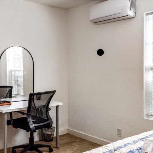 Do you need to finish some work? No problem, we got you covered! We have a desk + work chair