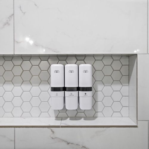 Shampoo, conditioner, body wash, and body soap included for maximum comfort.