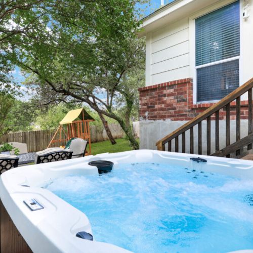 Enjoy our amazing private hut tub with your family and friends!