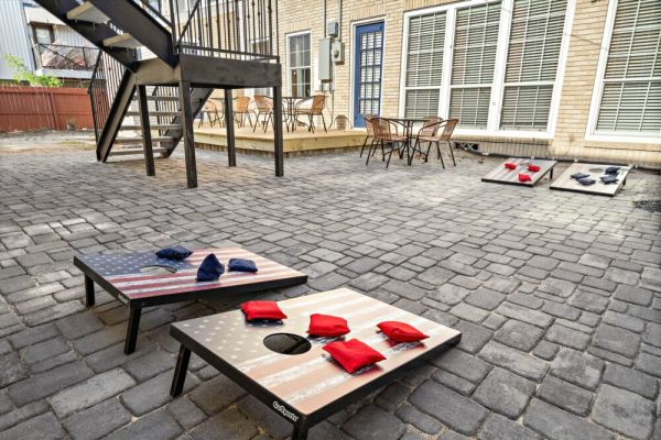 Apt Nr Med Center Zoo Museum | Games BBQ Fire Pit