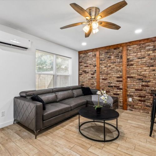 Perfectly designed to accommodate all your family and friends comfortably.