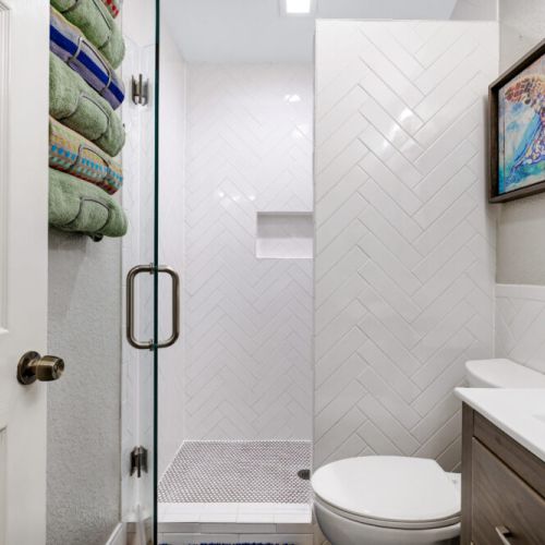 Towels included.