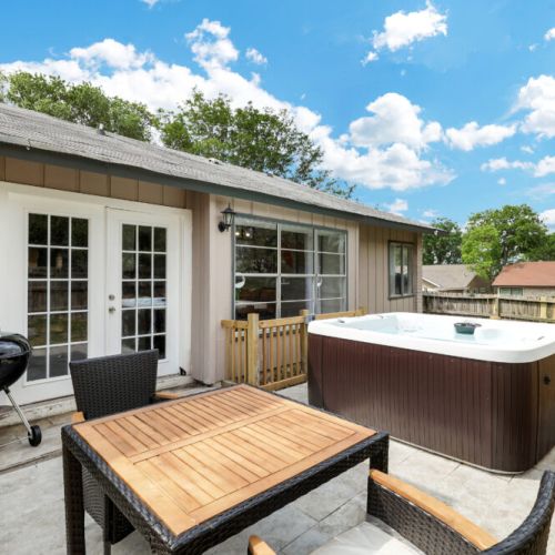 This luxurious hot tub is just one reservation away!