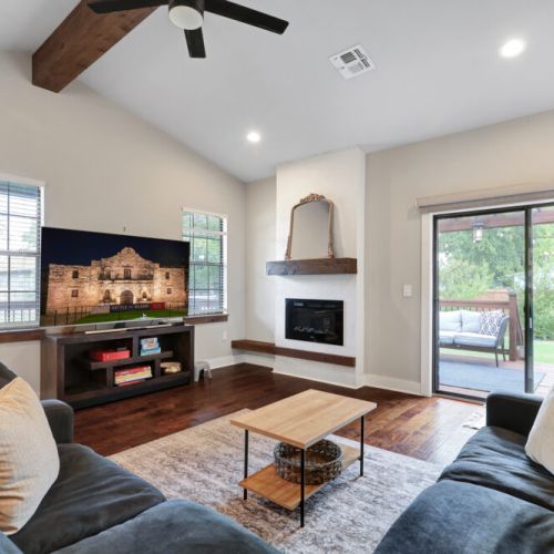 Perfectly designed to accommodate all your family and friends comfortably.