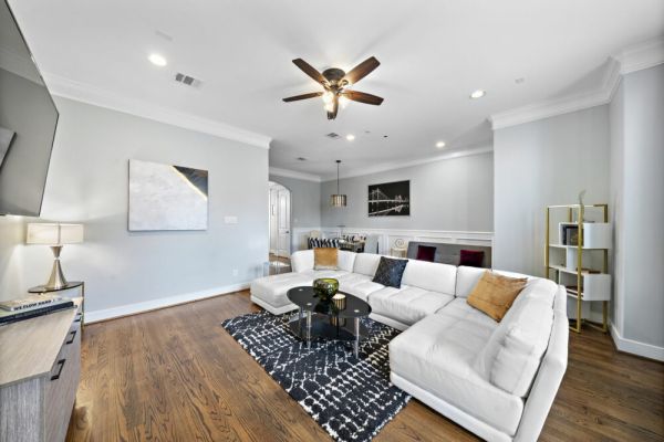 Nr DT, Heights, Washington, Montrose | WiFi | BBQ