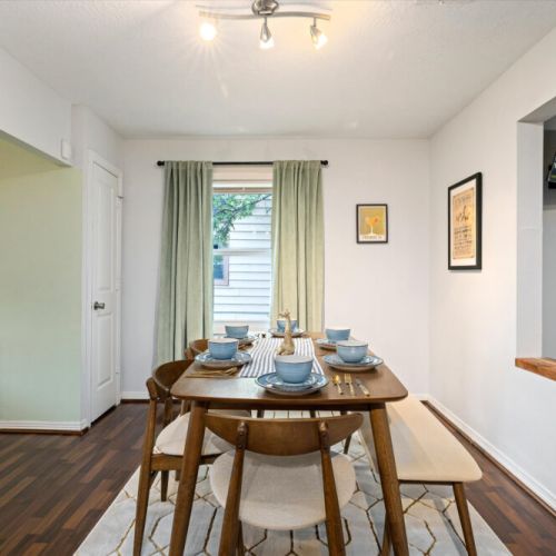 Breakfast bar available for maximum convenience.