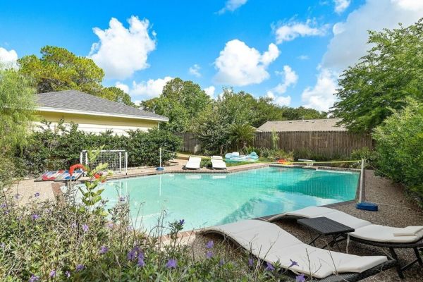 Houston Pool Heaven | BBQ Games | WiFi | Sleep 16