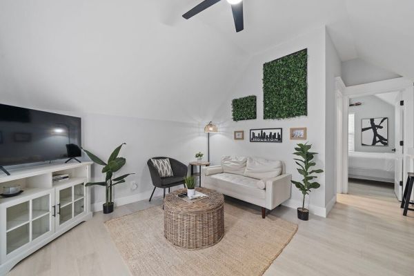Rooftop Apt Nr Midtown + Downtown | WiFi Terrace