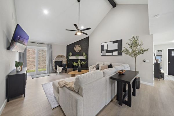 Houston Getaway | Yard BBQ | Games | WiFi | Pets