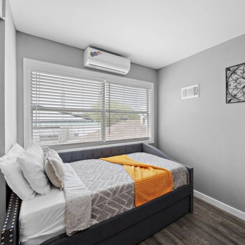 Family room upstairs with 2 twin size daybeds with trundle.