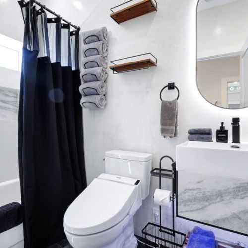 3rd full bathroom is fully stocked with all you need.