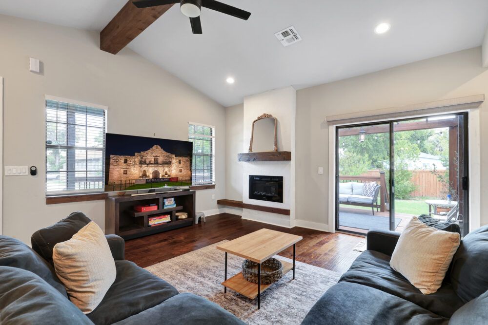 Perfectly designed to accommodate all your family and friends comfortably.