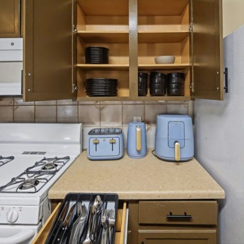 Kitchen is fully equipped so that you can feel like home for long stays.