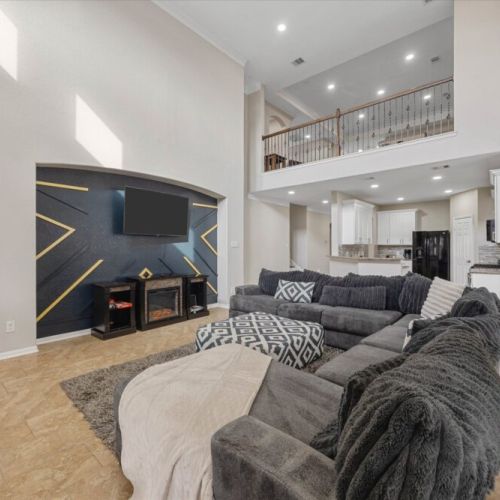 Ideal for sharing among large groups.