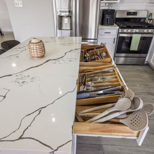 Kitchen is fully equipped so that you can feel like home for long stays.