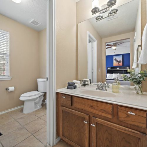 4th full bathroom is fully stocked with all you need.