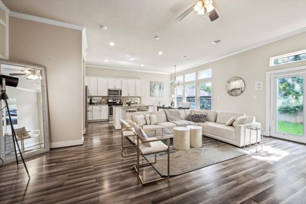 Nr NRG Med Center | Yard Balcony Games Desk WiFi