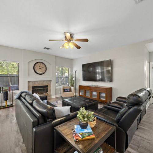 Perfectly designed to accommodate all your family and friends comfortably.