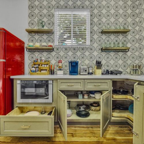 Kitchen is fully equipped so that you can feel like home for long stays.