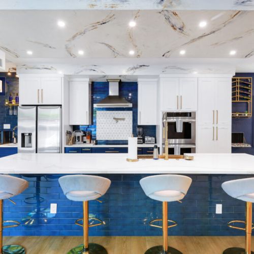 Extra seating at the kitchen island bar