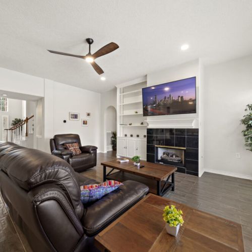 Perfectly designed to accommodate all your family and friends comfortably.