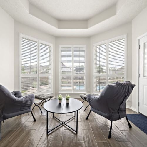 With a perfect view and direct access to the pool.