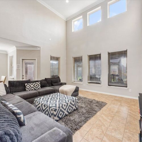 Perfectly designed to accommodate all your family and friends comfortably.