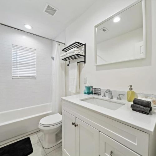 3rd full bathroom is fully stocked with all you need.