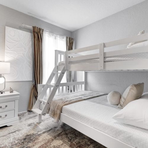 3rd bedroom with 1 twin size bed and 1 full size bed (bunk bed).