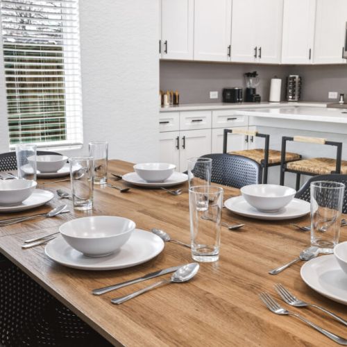 Good quality tableware.