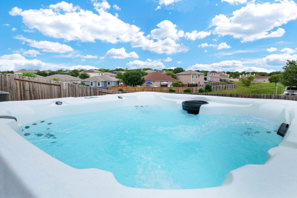 Enjoy our amazing private hut tub with your family and friends!