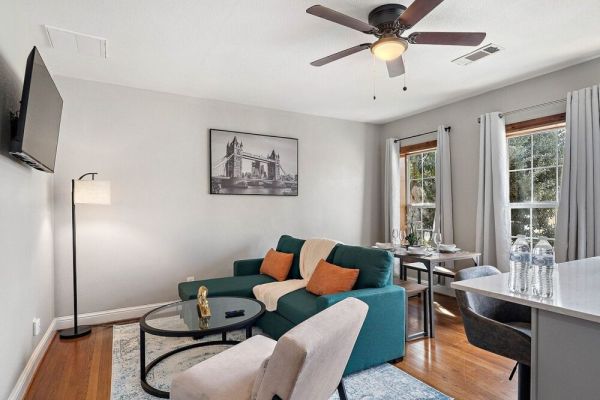 Cozy Apt Nr Med Center | WiFi Games BBQ Fire Pit