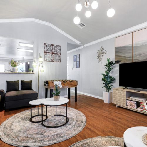 Perfectly designed to accommodate all your family and friends comfortably.