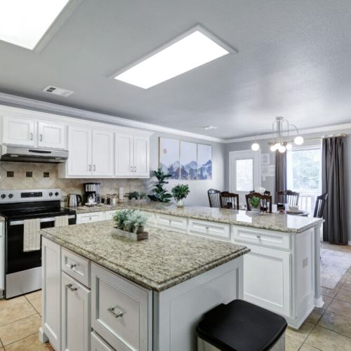 Plenty of space to prepare a delicious meal for your whole group.