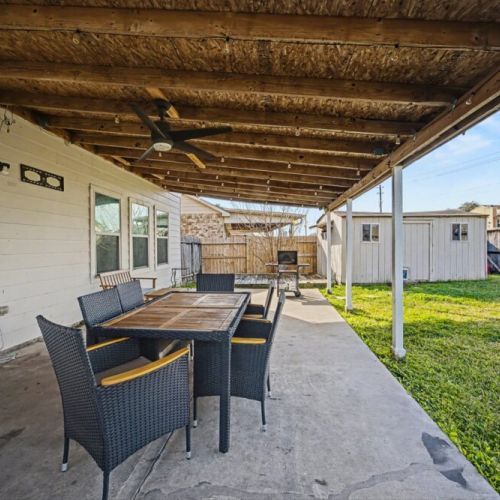 Savor the joy of cooking alfresco with our charcoal grill, creating delicious meals while enjoying quality moments with your family and friends.