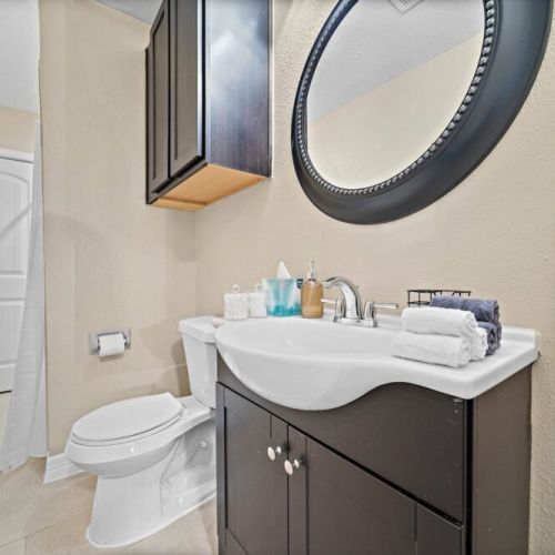 3rd full bathroom is fully stocked with all you need.