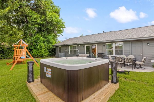 Nr NRG + Med Center | Hot Tub BBQ Games Swing Set