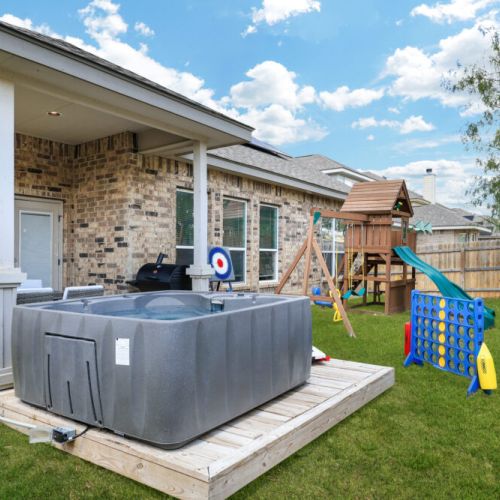 Perfect for all the family! And enough space for your furry friends.