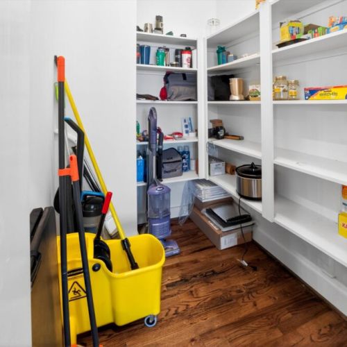 More cooking essentials.