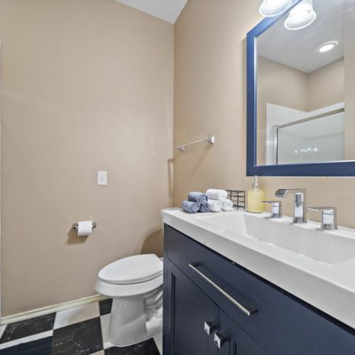 2nd full bathroom is fully stocked with all you need.