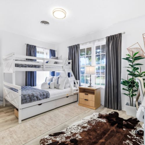 3rd bedroom with 1 full size bed and 1 twin bed  (1 bunk bed).