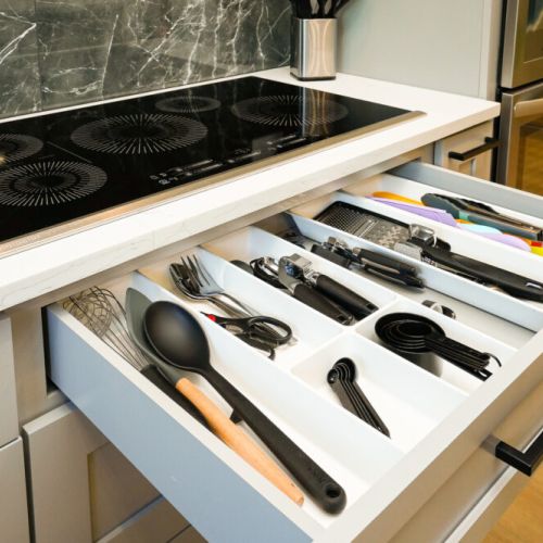 Equipped with everything you need to create your favorite meals.