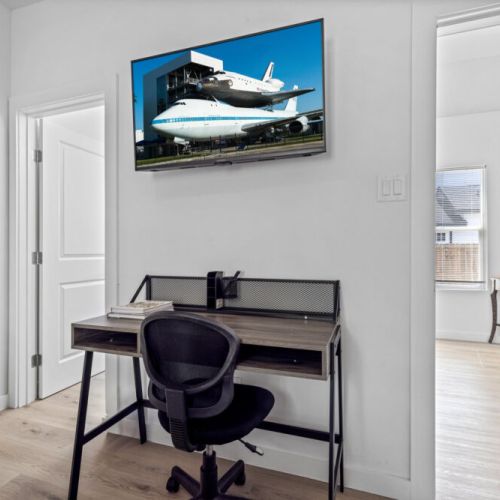 Do you need to finish some work? No problem, we got you covered! We include a desk and a desk chair.